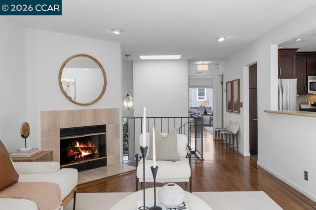 121 Bradford St, San Francisco, CA 94110