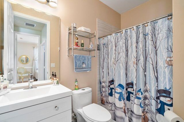 8696 Woodgrove Harbor Lane, Boynton Beach, FL 33473