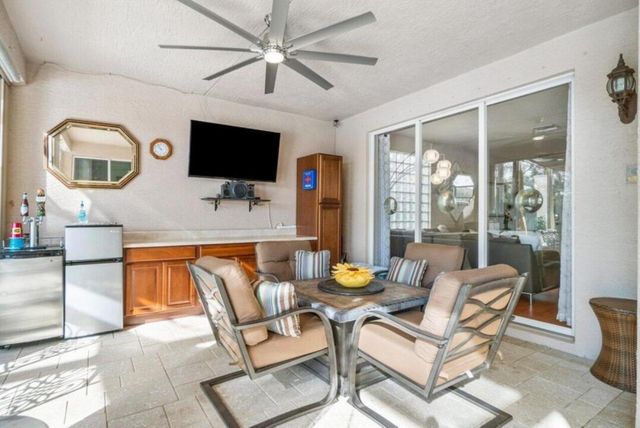 8696 Woodgrove Harbor Lane, Boynton Beach, FL 33473
