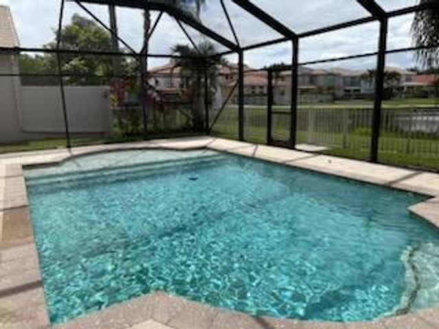8696 Woodgrove Harbor Lane, Boynton Beach, FL 33473