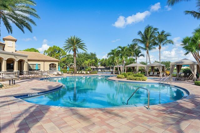 8696 Woodgrove Harbor Lane, Boynton Beach, FL 33473