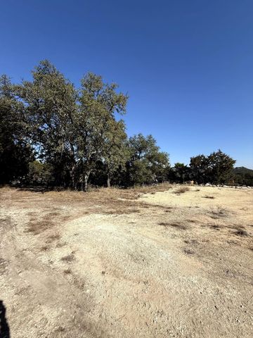 1392 Johnson Road, Canyon Lake, TX 78133