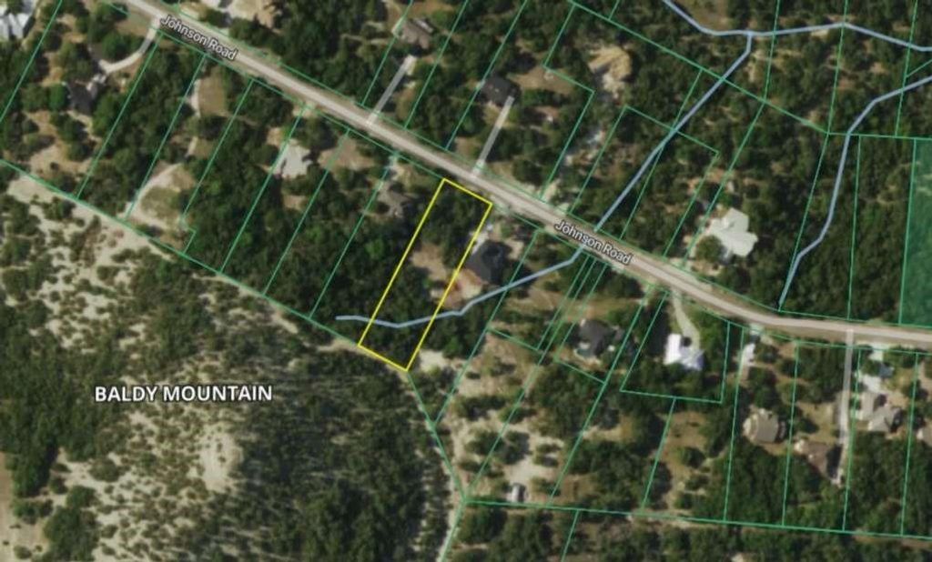 1392 Johnson Road, Canyon Lake, TX 78133
