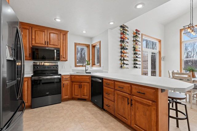 2280 SOUTHERN CROSS ROAD, Green Bay, WI 54303