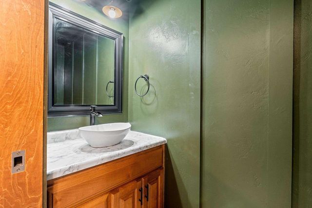 2280 SOUTHERN CROSS ROAD, Green Bay, WI 54303