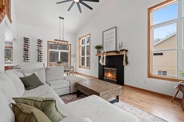 2280 SOUTHERN CROSS ROAD, Green Bay, WI 54303