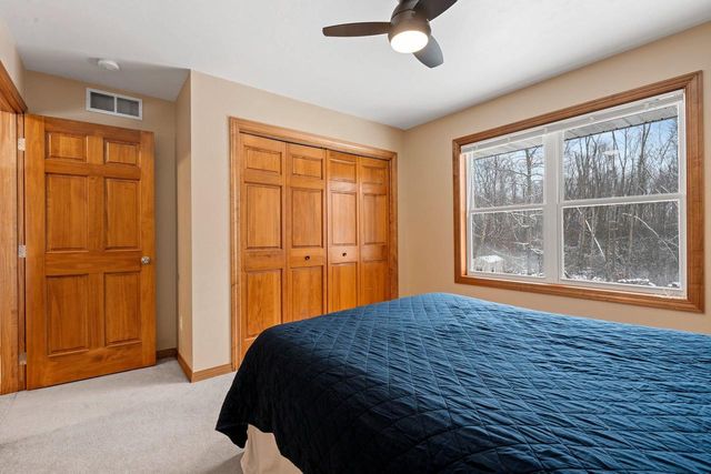 2280 SOUTHERN CROSS ROAD, Green Bay, WI 54303