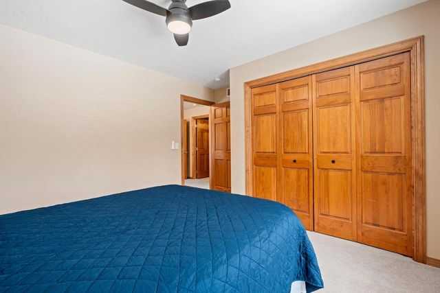 2280 SOUTHERN CROSS ROAD, Green Bay, WI 54303