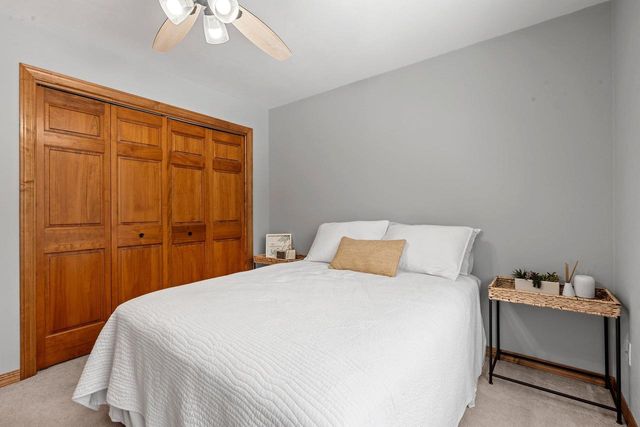 2280 SOUTHERN CROSS ROAD, Green Bay, WI 54303