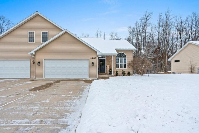 2280 SOUTHERN CROSS ROAD, Green Bay, WI 54303