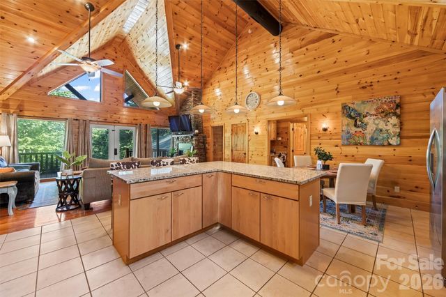 128 Hummingbird Lane, Almond, NC 28702