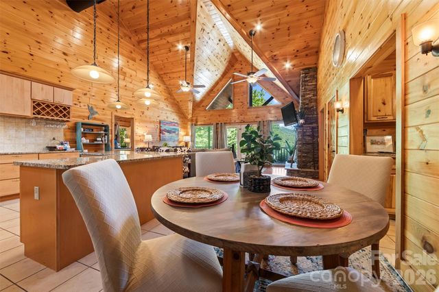128 Hummingbird Lane, Almond, NC 28702