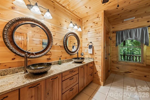 128 Hummingbird Lane, Almond, NC 28702
