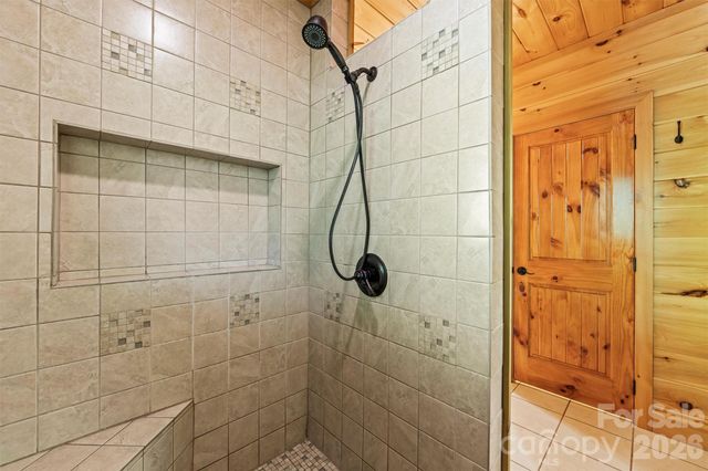 128 Hummingbird Lane, Almond, NC 28702