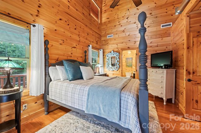 128 Hummingbird Lane, Almond, NC 28702