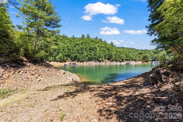 128 Hummingbird Lane, Almond, NC 28702