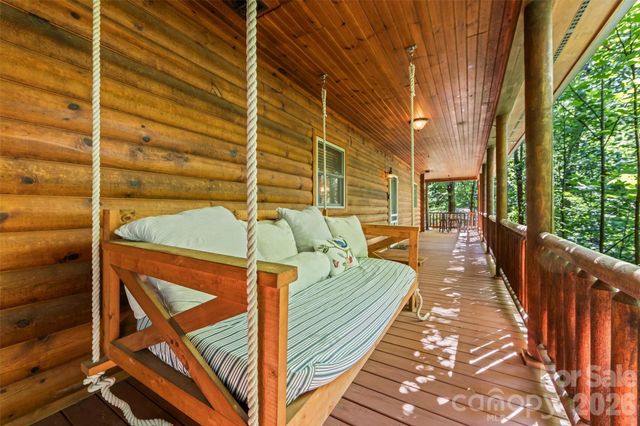 128 Hummingbird Lane, Almond, NC 28702