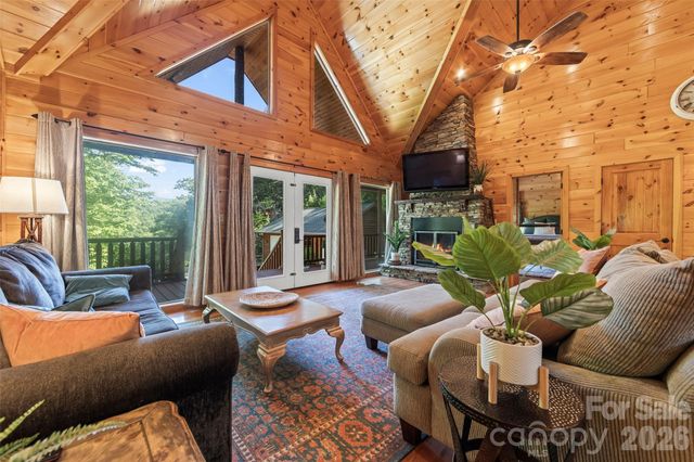 128 Hummingbird Lane, Almond, NC 28702