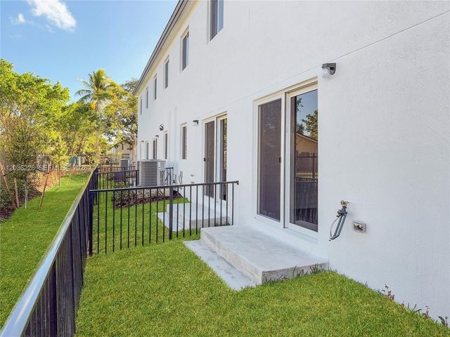 3770 SW 50th Avenue 3770, Pembroke Park, FL 33023
