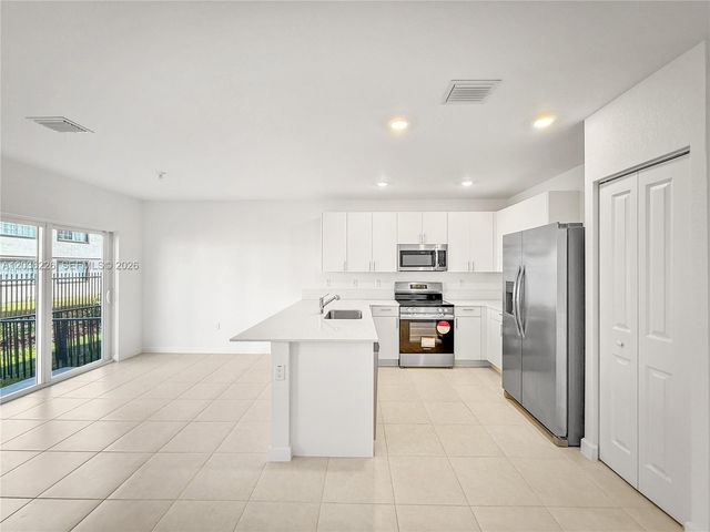 3770 SW 50th Avenue 3770, Pembroke Park, FL 33023