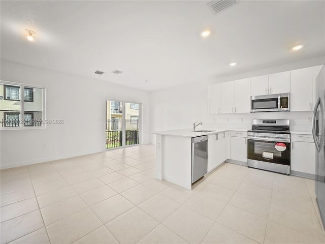 3770 SW 50th Avenue 3770, Pembroke Park, FL 33023