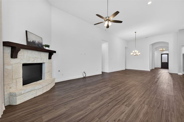 7457 Pondview Lane, Fort Worth, TX 76123