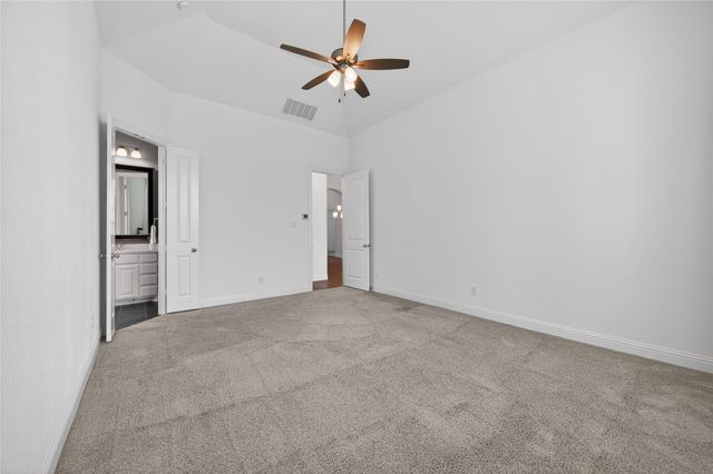 7457 Pondview Lane, Fort Worth, TX 76123