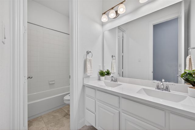 7457 Pondview Lane, Fort Worth, TX 76123