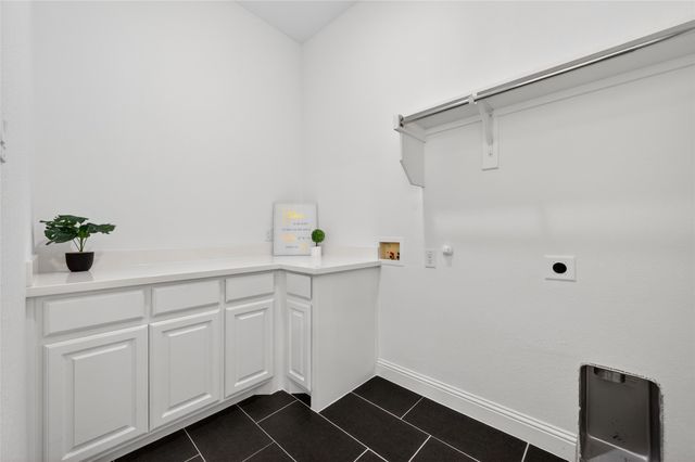 7457 Pondview Lane, Fort Worth, TX 76123