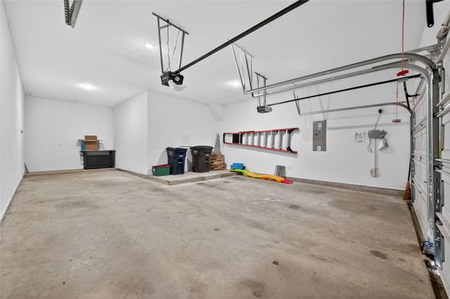 7457 Pondview Lane, Fort Worth, TX 76123