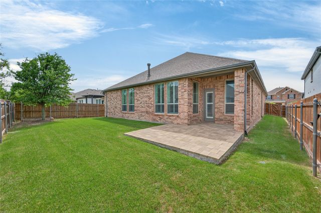 7457 Pondview Lane, Fort Worth, TX 76123