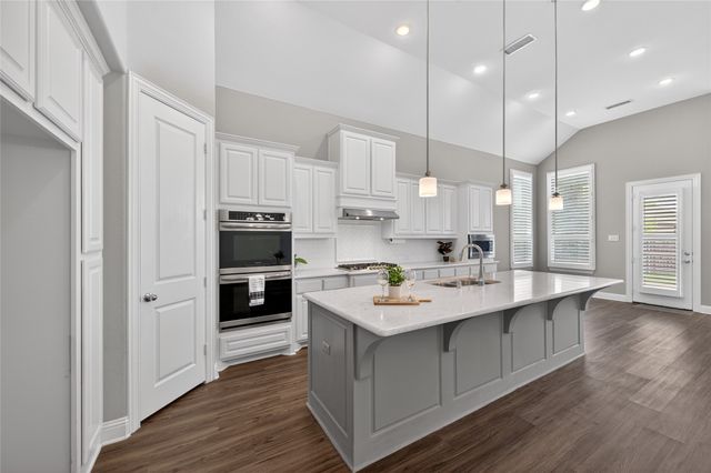 7457 Pondview Lane, Fort Worth, TX 76123