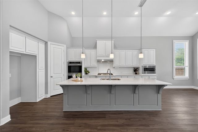 7457 Pondview Lane, Fort Worth, TX 76123