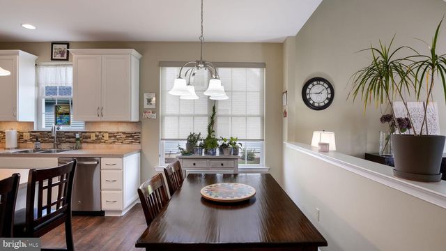1236 CREEKSIDE LN, Quakertown, PA 18951