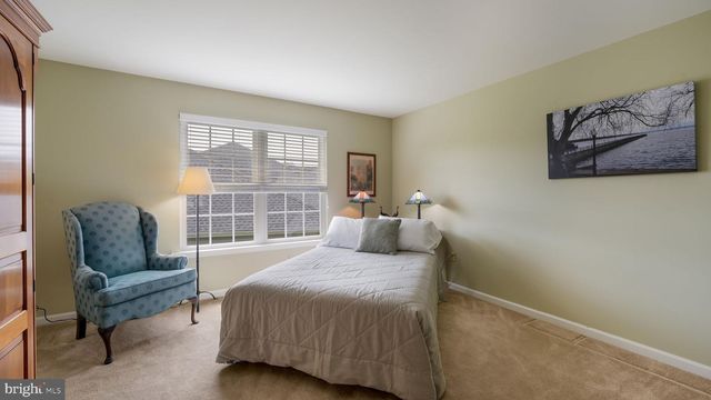 1236 CREEKSIDE LN, Quakertown, PA 18951