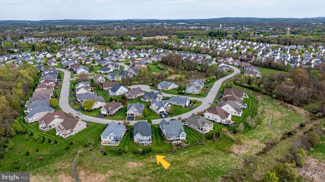 1236 CREEKSIDE LN, Quakertown, PA 18951