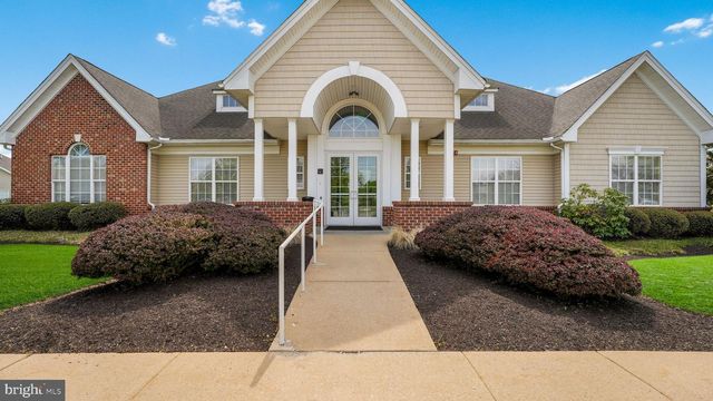 1236 CREEKSIDE LN, Quakertown, PA 18951