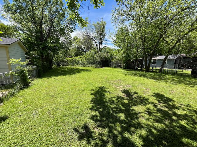 8732 Slay Street, Dallas, TX 75217