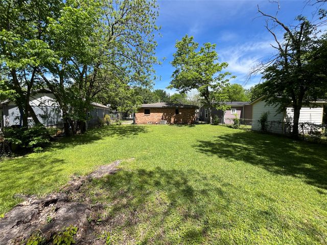 8732 Slay Street, Dallas, TX 75217