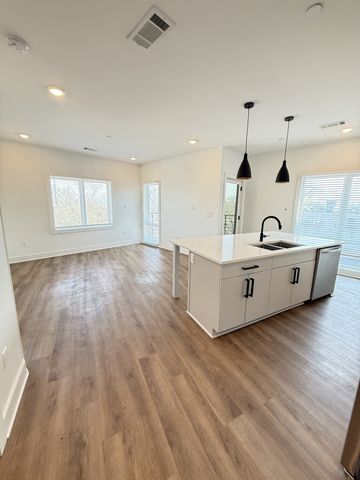 2704 Clifton Ave Apt 310, Nashville, TN 37209