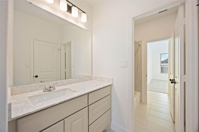 2215 Falling Fig Lane, Richmond, TX 77406