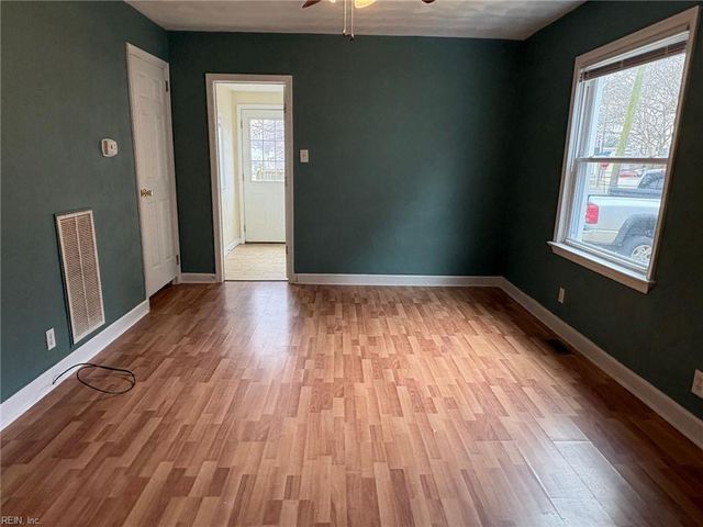 401 Fresh Meadow RD, Norfolk, VA 23503