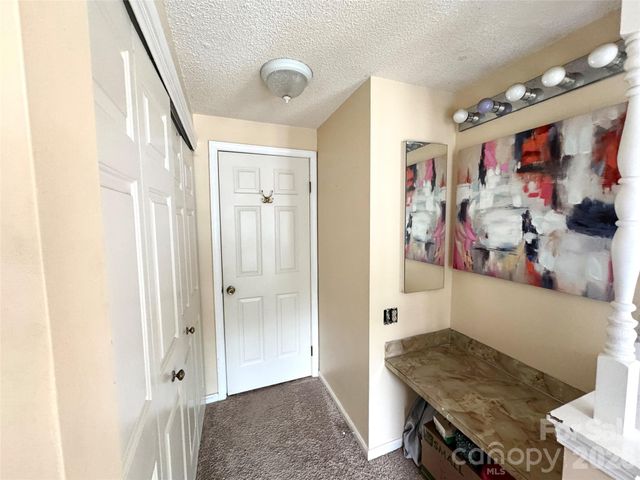 7336 Pebblestone Drive, Charlotte, NC 28212