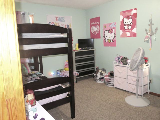 359 E Bedford Street, Marshfield, MO 65706