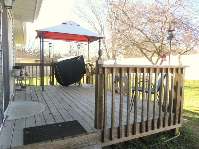 359 E Bedford Street, Marshfield, MO 65706