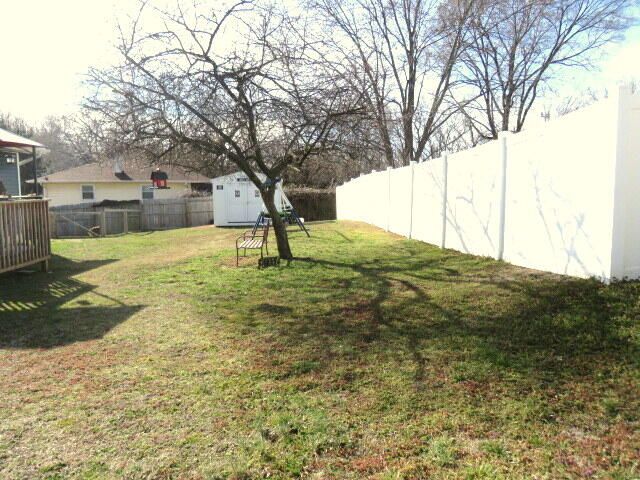 359 E Bedford Street, Marshfield, MO 65706