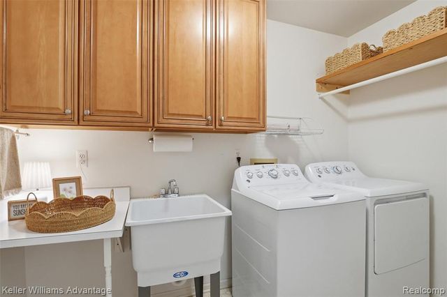 47796 Arbor Trail, Northville, MI 48168