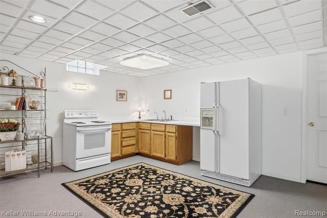 47796 Arbor Trail, Northville, MI 48168