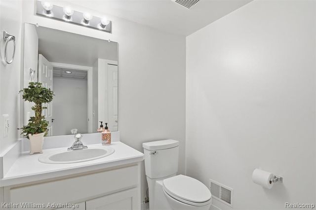 47796 Arbor Trail, Northville, MI 48168