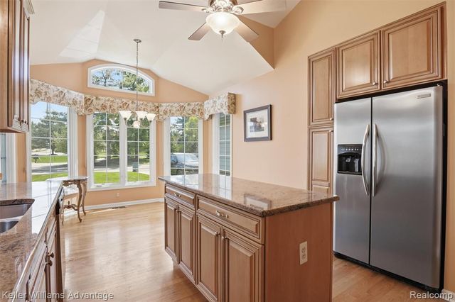 47796 Arbor Trail, Northville, MI 48168